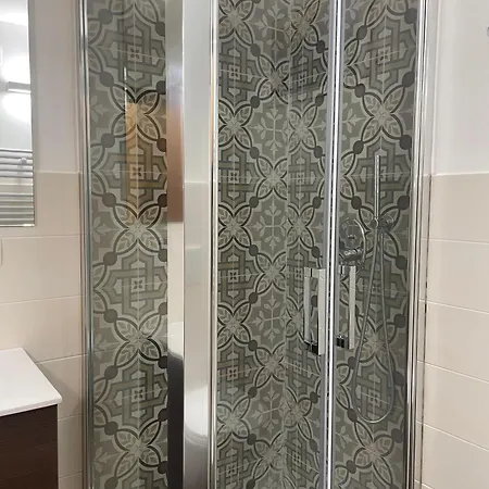 Civico 13 * Бишелье